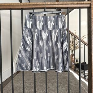 Woman’s flow skirt